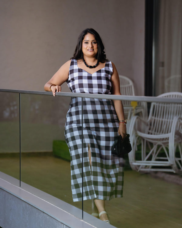 Black n white checks slit dress
